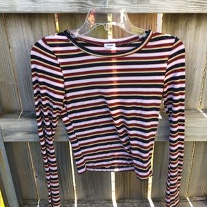 Cropped long sleeve top!!